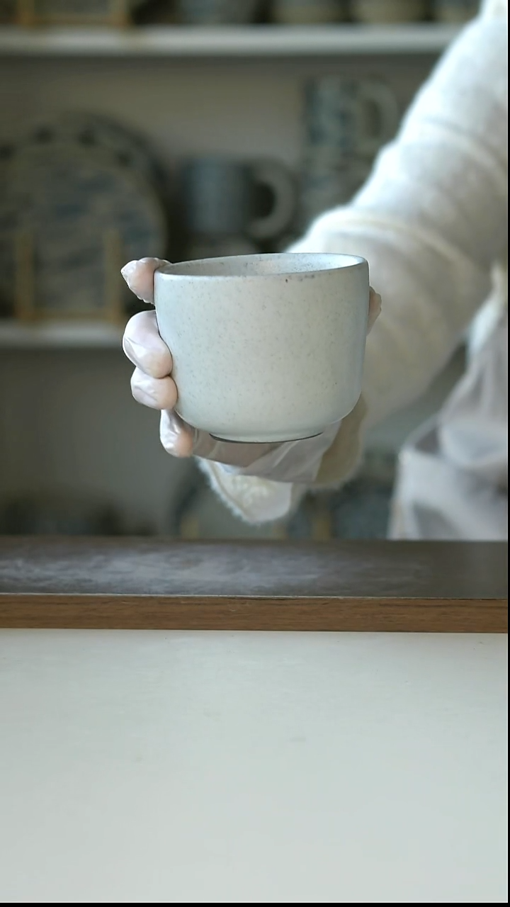 陶瓷Hitable冰川灰手握杯200ml微瑕@4-2@