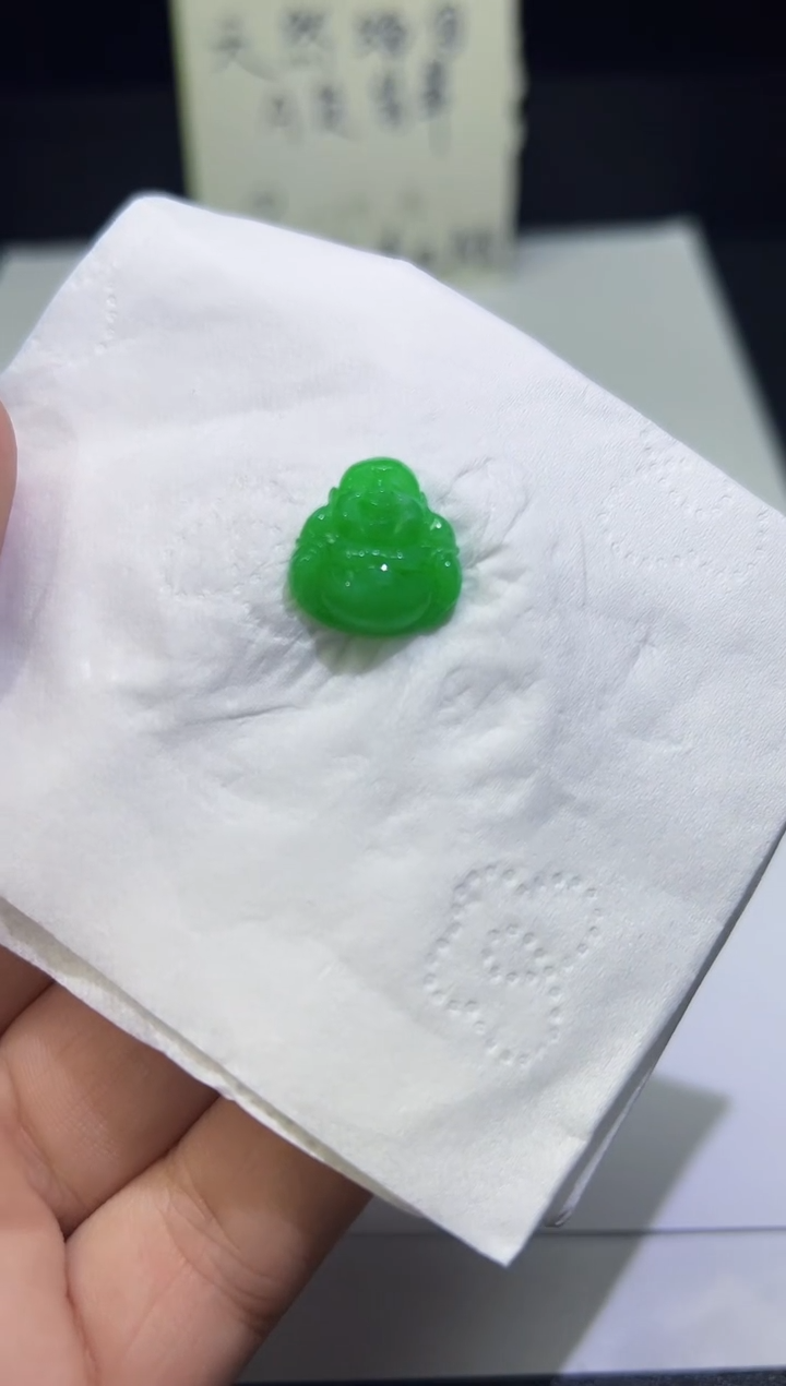 裸石翡翠缅甸A货翡翠一件