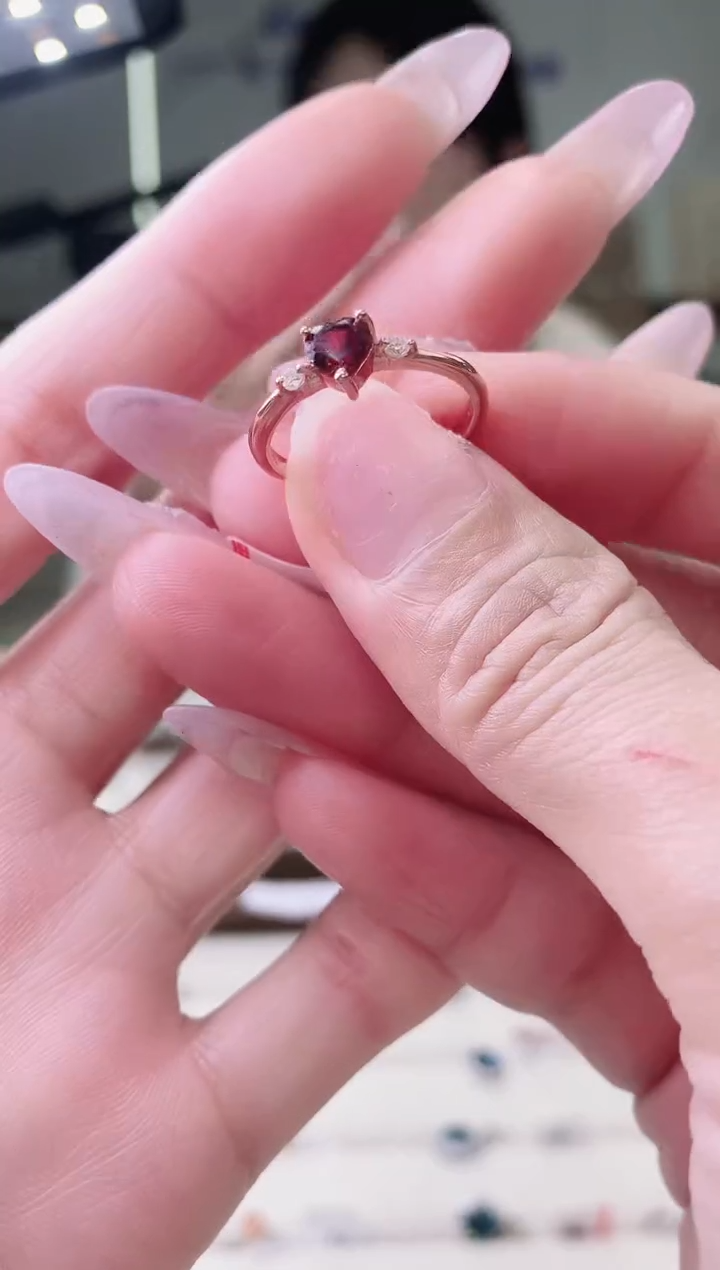 【闪购商品】石榴石戒指银S925镶嵌1-14