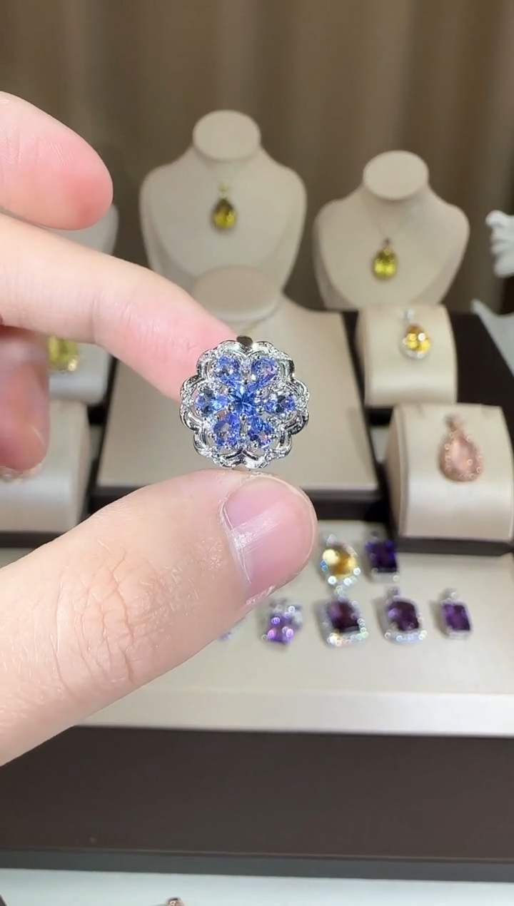 【闪购商品】坦桑石戒指银S925镶嵌设计款