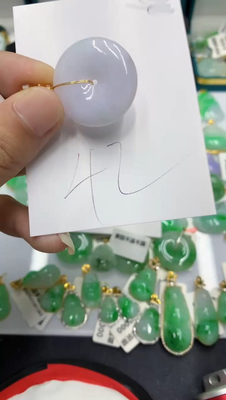 【闪购商品】翡翠颈饰未镶嵌翡翠