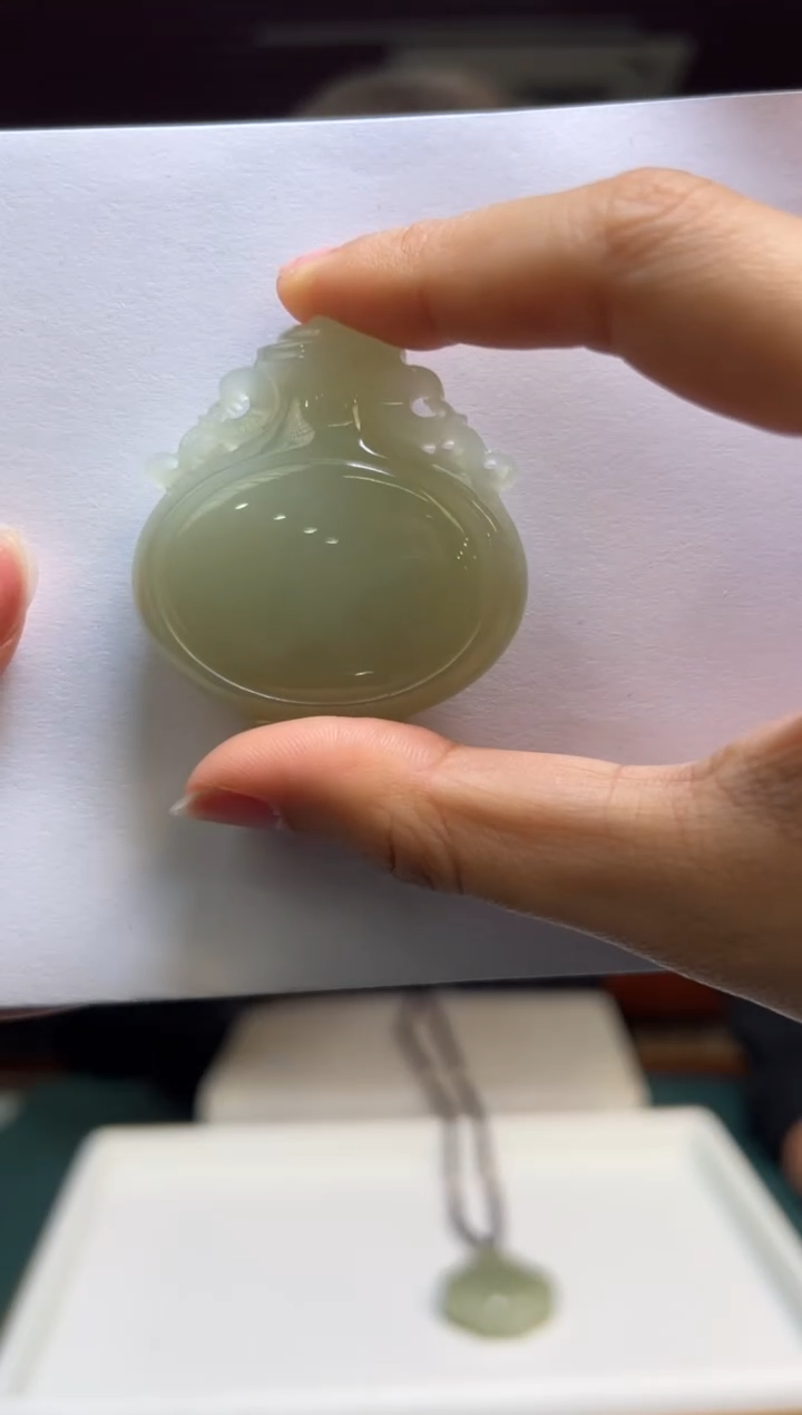 【闪购商品】和田玉吊坠未镶嵌宝瓶吊坠/配珠链