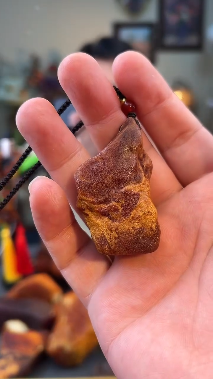 琥珀颈饰未镶嵌吊坠