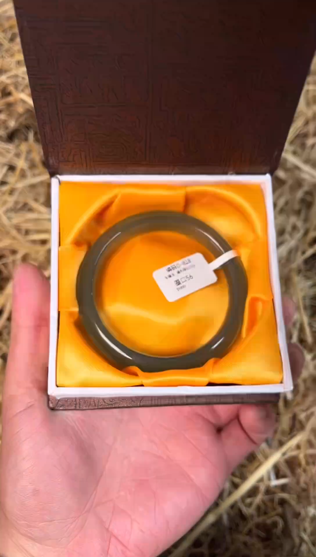 未镶嵌手镯石英质玉D-828