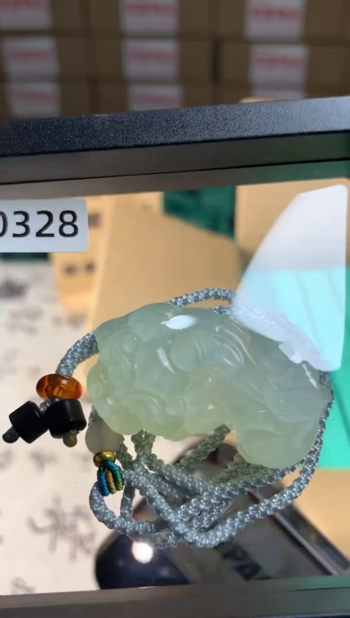 未镶嵌蛇纹石玉颈饰岫玉吊坠 天然岫玉 男女同款 带绳 无盒 