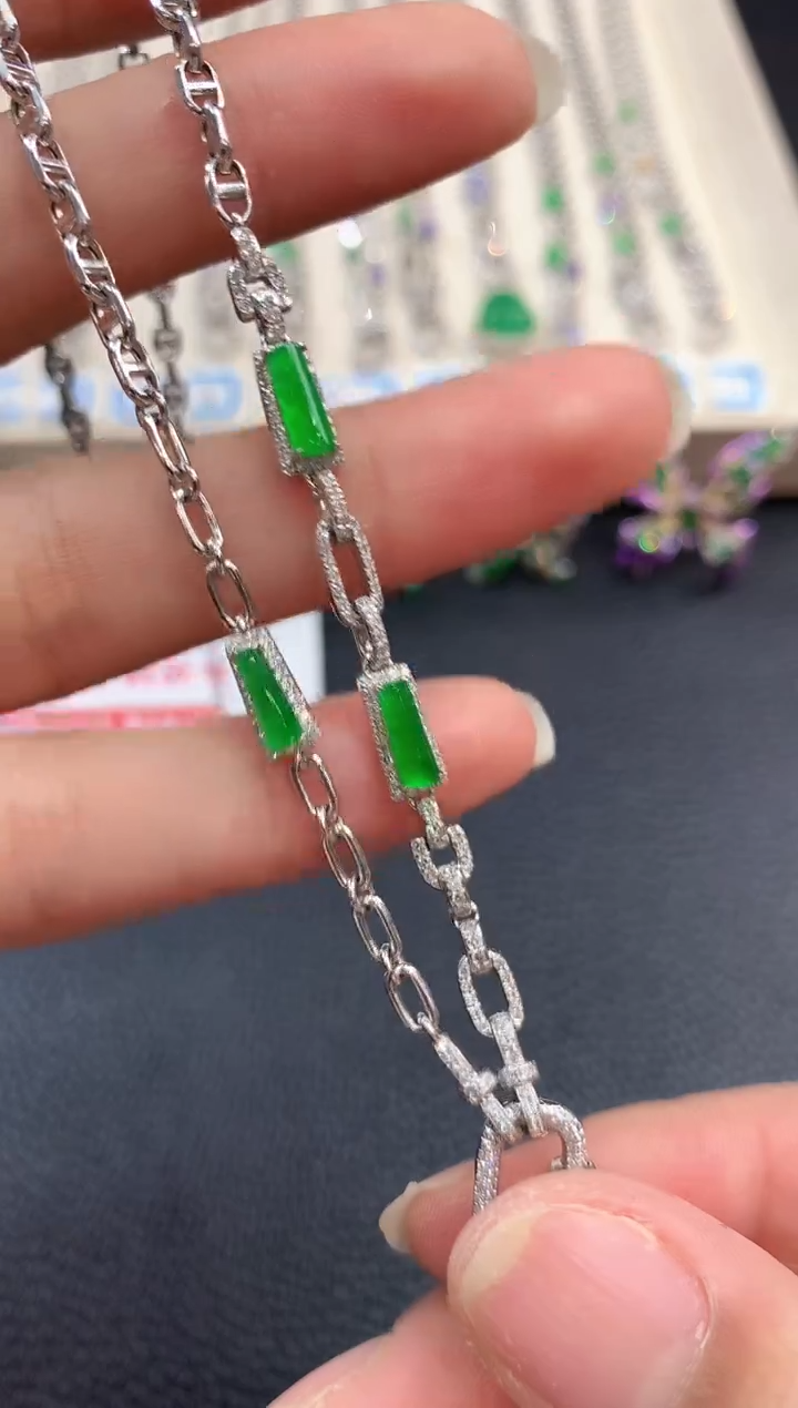 【闪购商品】翡翠项链18K金镶嵌n32 不退换