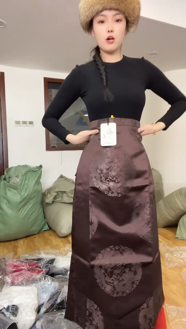 XL码      115-125斤   半裙