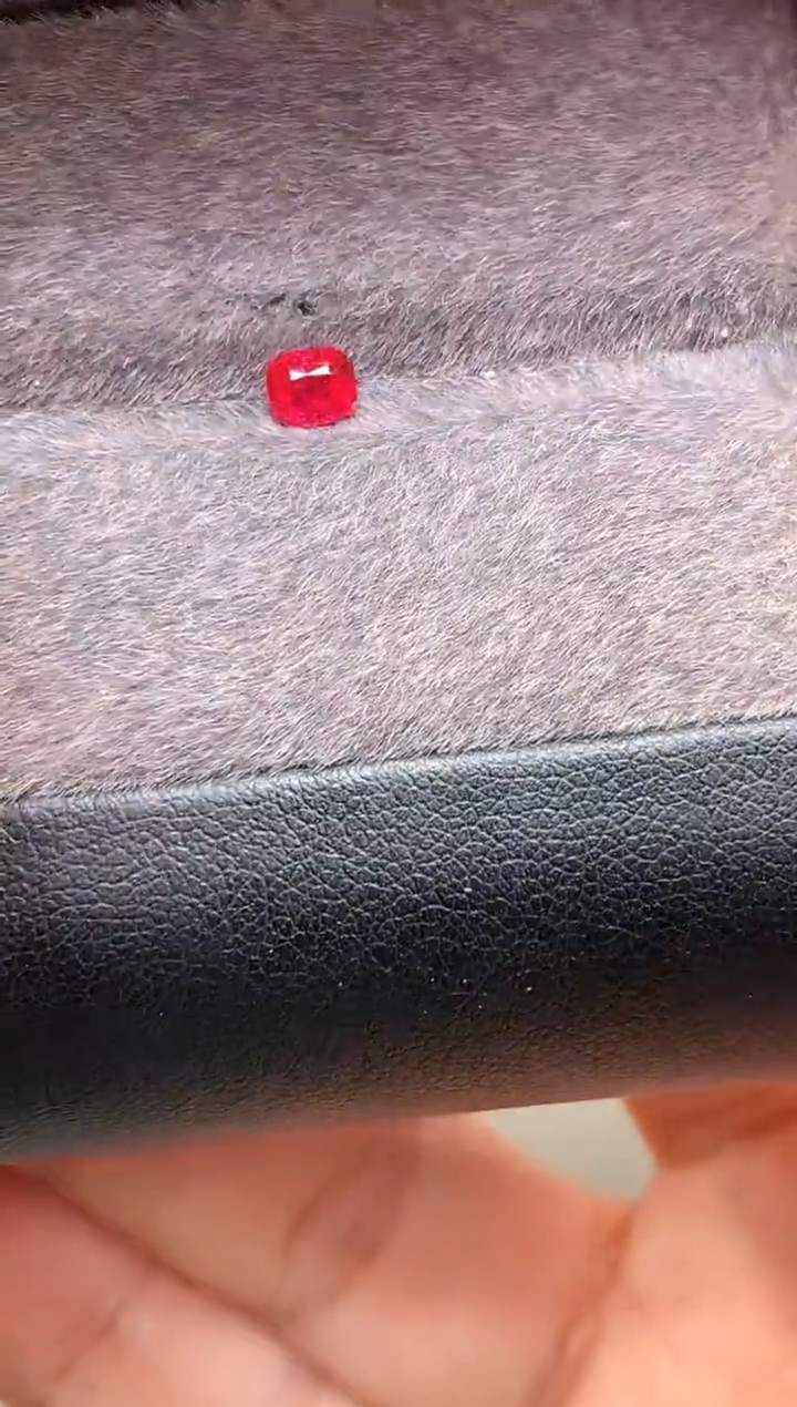 【闪购商品】定制尖晶石裸石未镶嵌枕型 绝地武士尖晶石 0.33ct