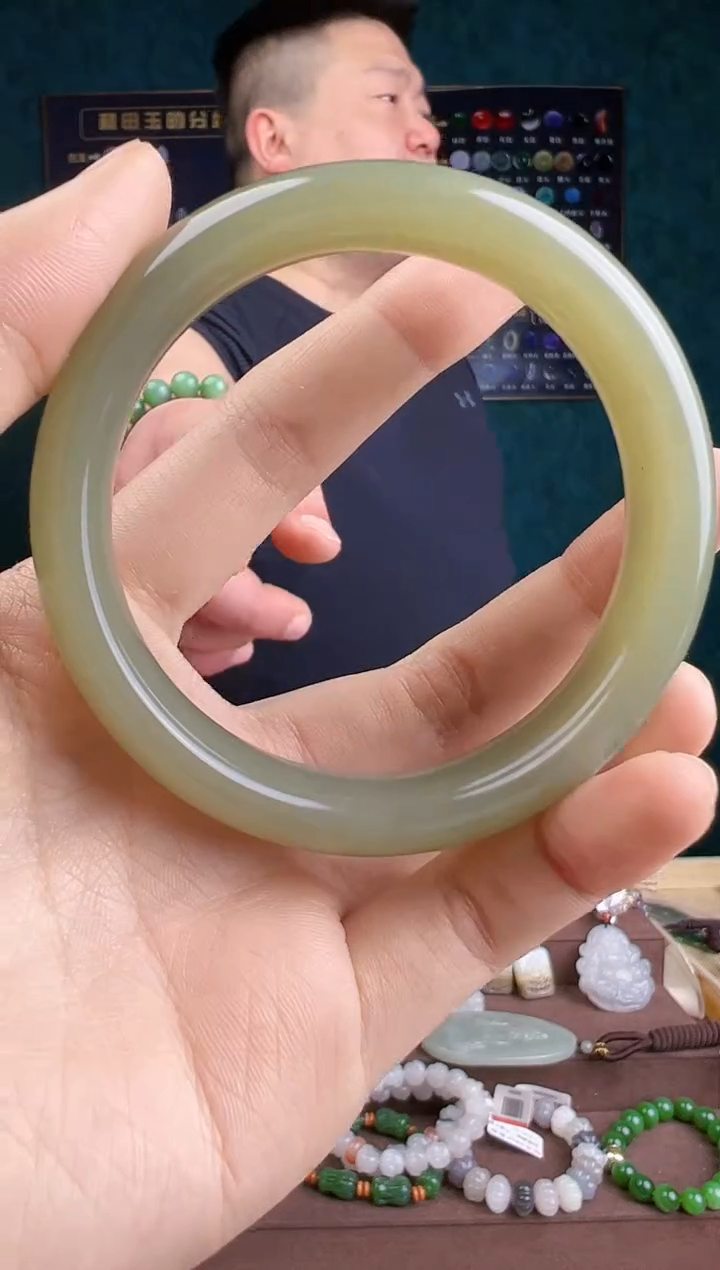 【闪购商品】和田玉手镯未镶嵌拍一发一 多样性发货圈口备注61