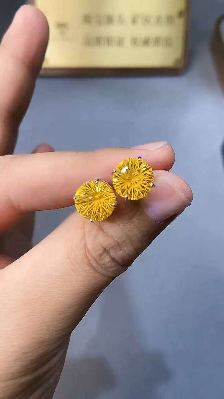 【闪购商品】黄晶耳饰银S925镶嵌11111
