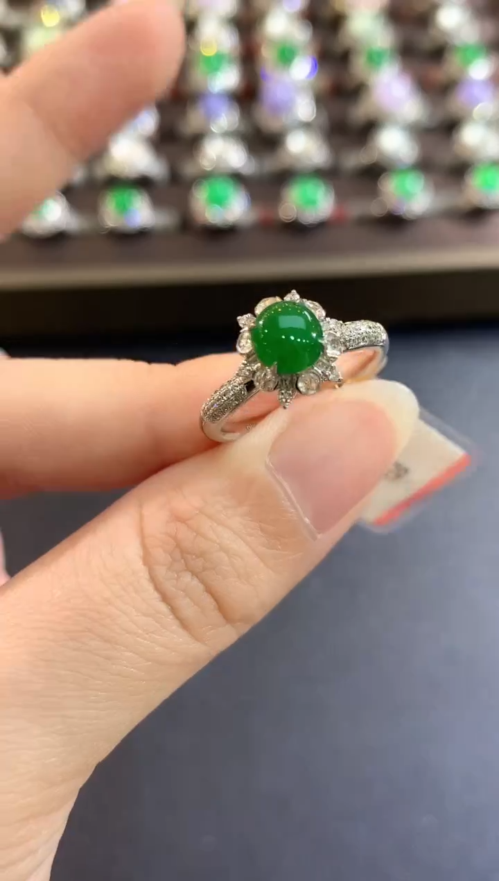 18K金镶嵌戒指翡翠b121 