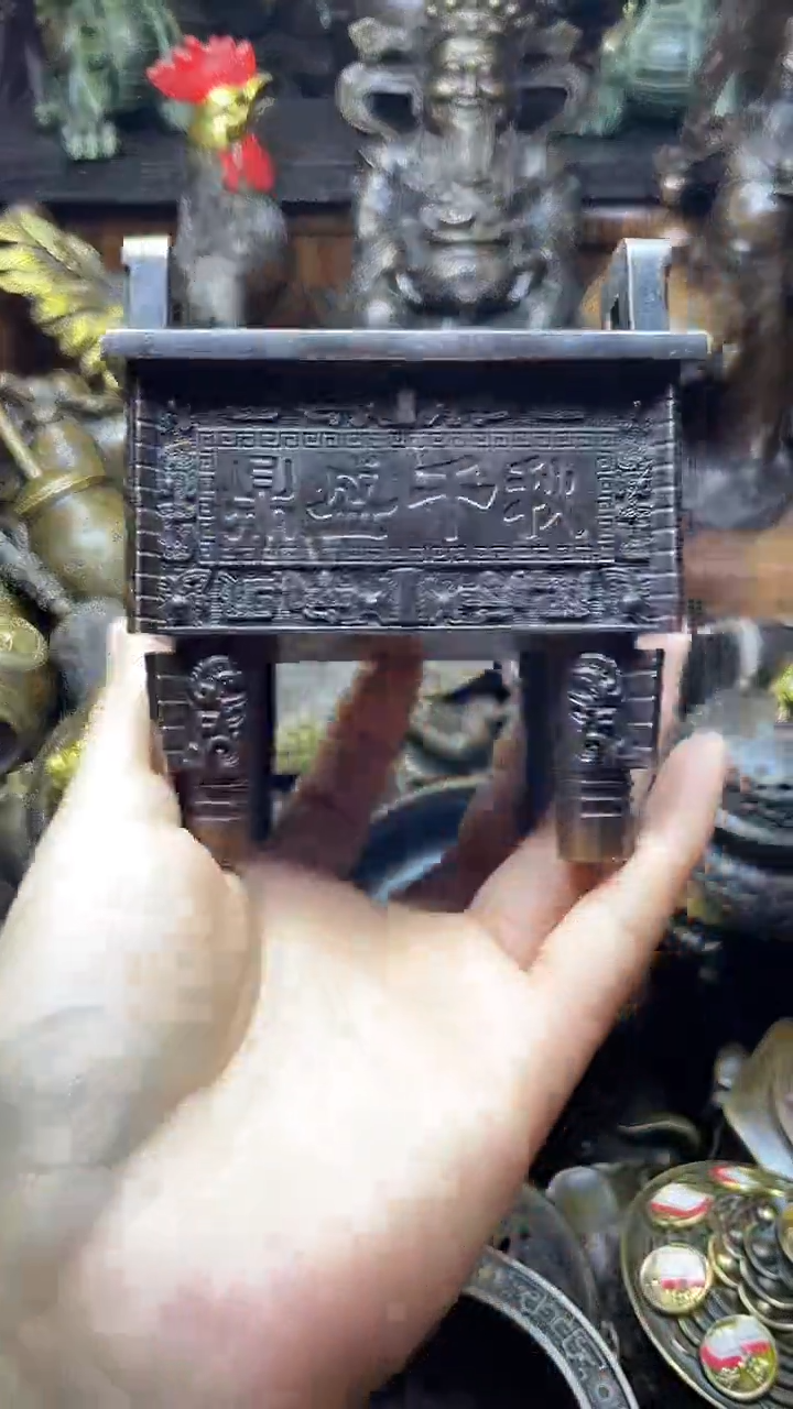 闪购链接，点击下单，有运费险，铜摆件