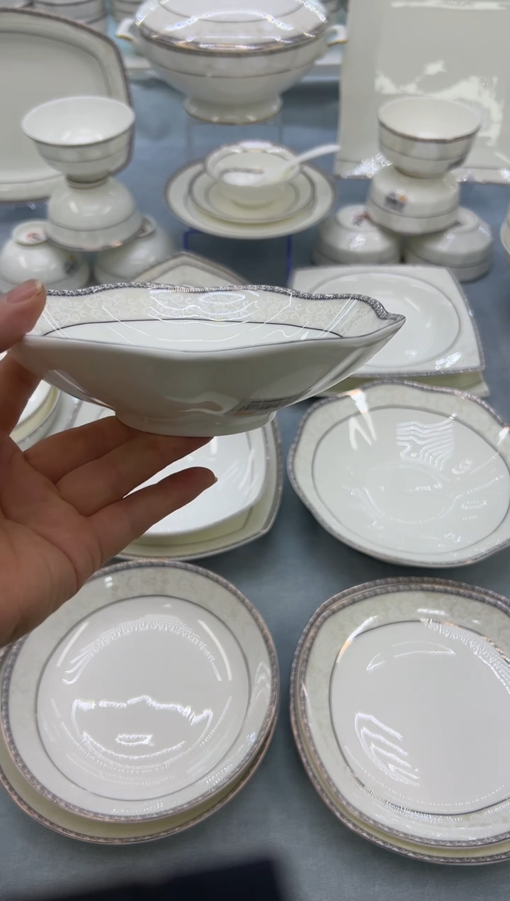 骨瓷玲珑7菊花2个  