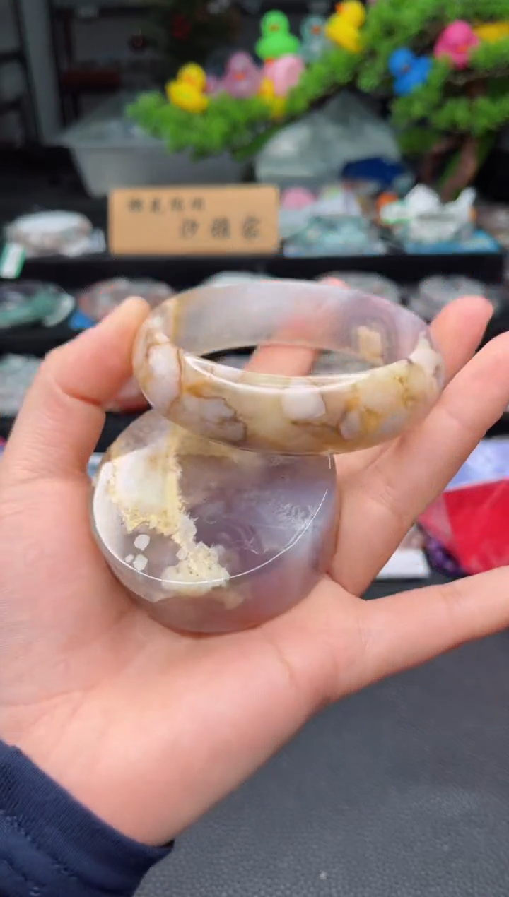 石英质玉未镶嵌手镯60圈口（赠品镯心）3590326