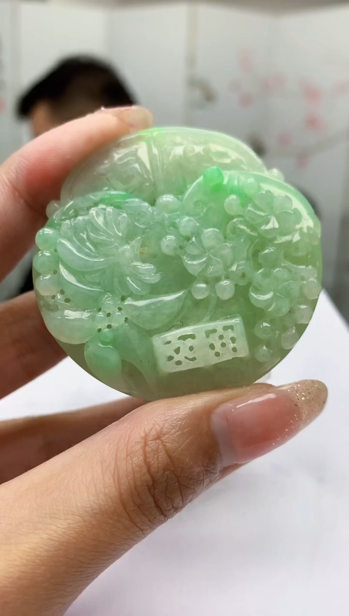 【闪购商品】定制翡翠未镶嵌5152MM-毛货挂件115
