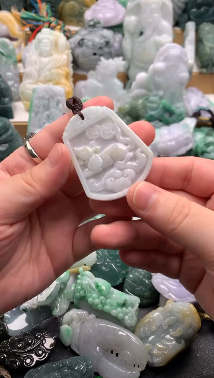 吊坠(不含链)未镶嵌翡翠1