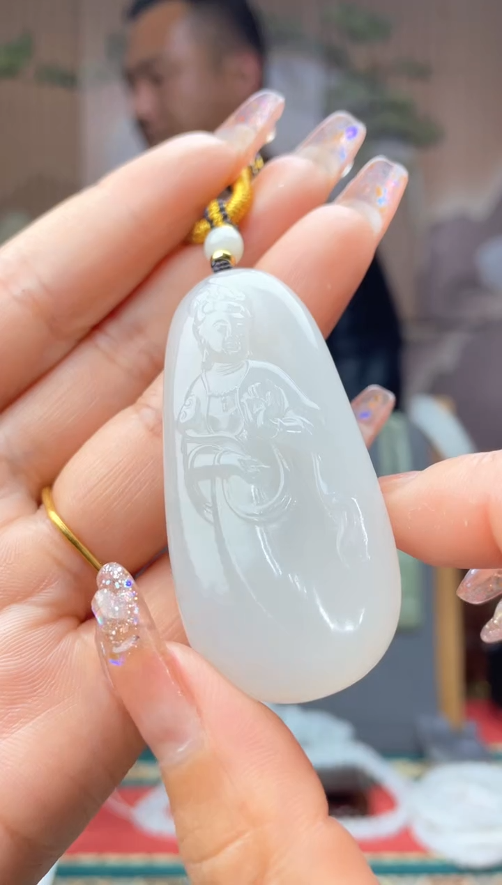 和田玉未镶嵌颈饰拍一发一