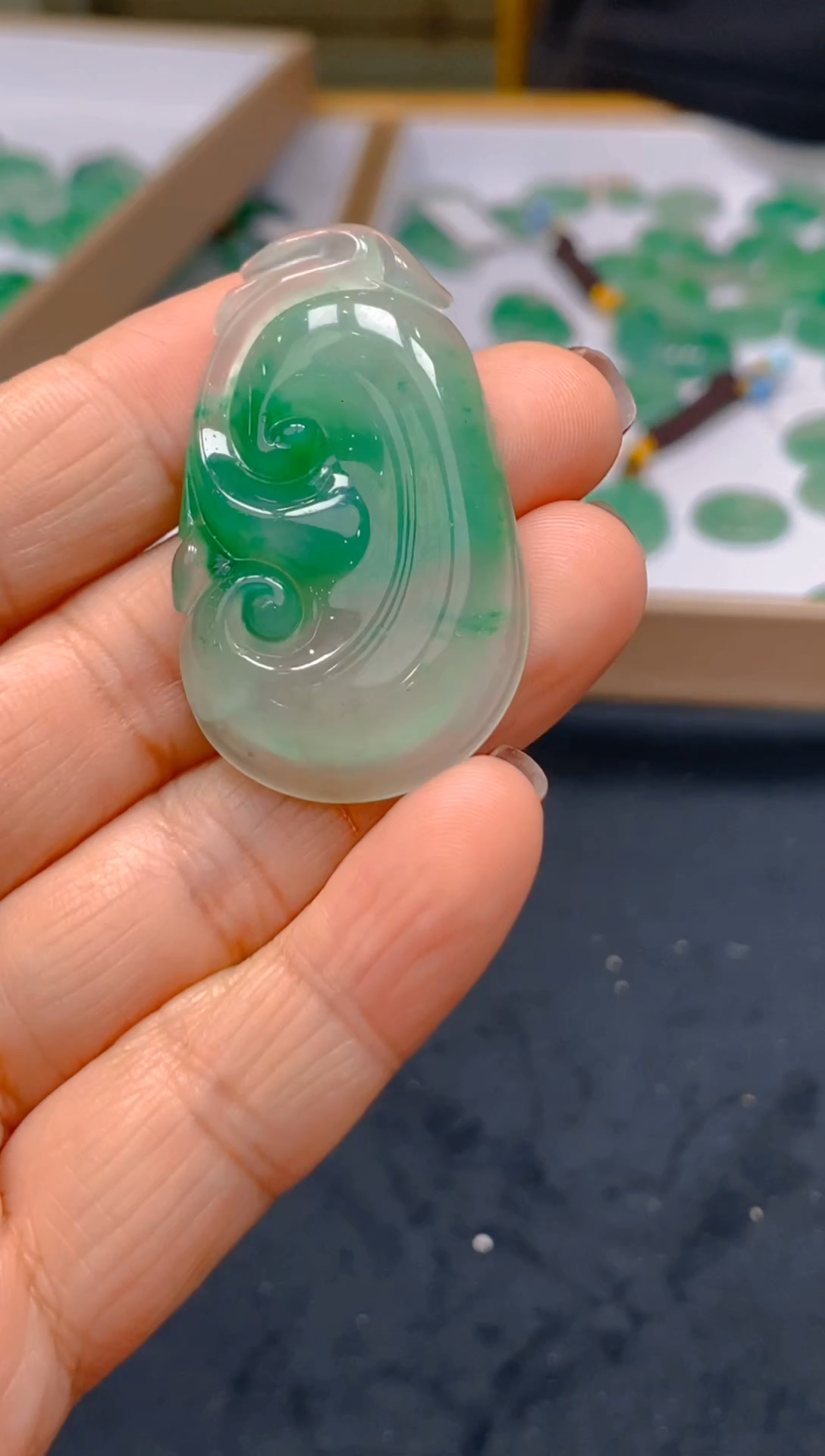 【闪购商品】石英质玉颈饰未镶嵌冰美人非洲翠A货，冰种
