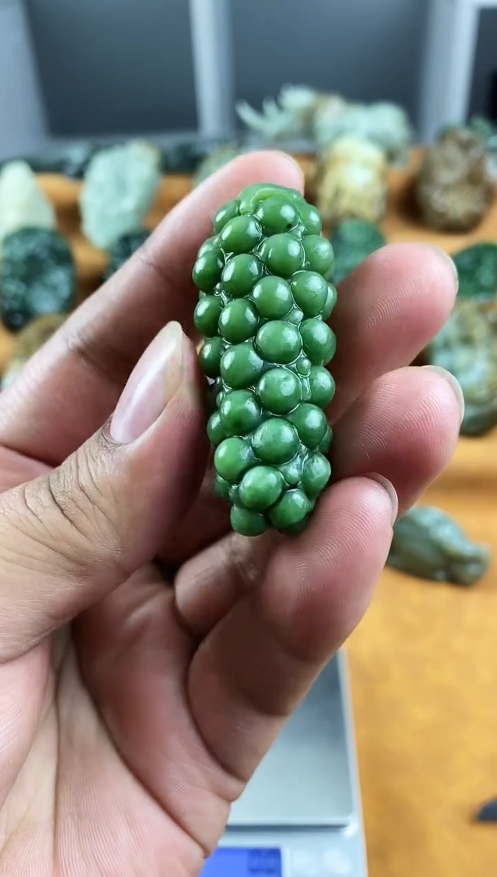 未镶嵌和田玉把件1