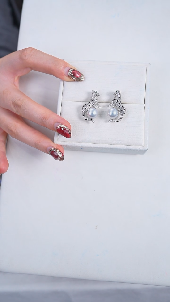 【闪购商品】海水珍珠耳饰银S925镶嵌9-10mm澳白耳钉