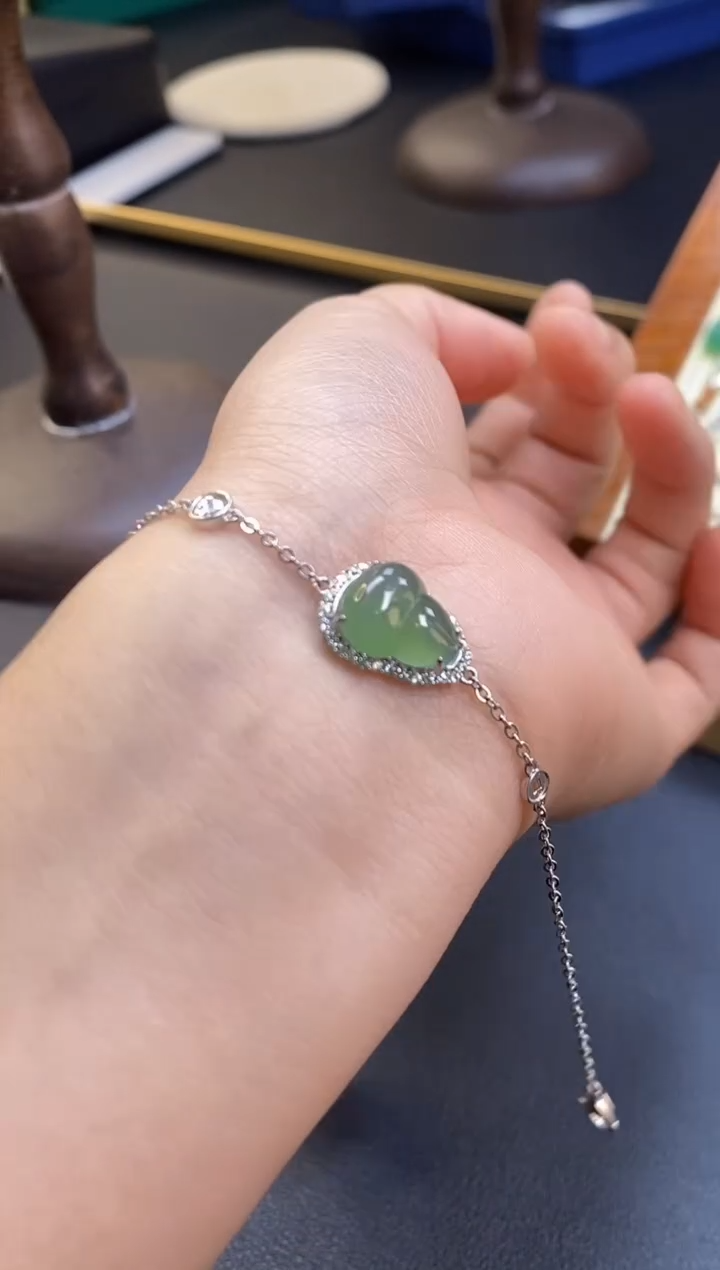 颈饰银S925镶嵌翡翠14355