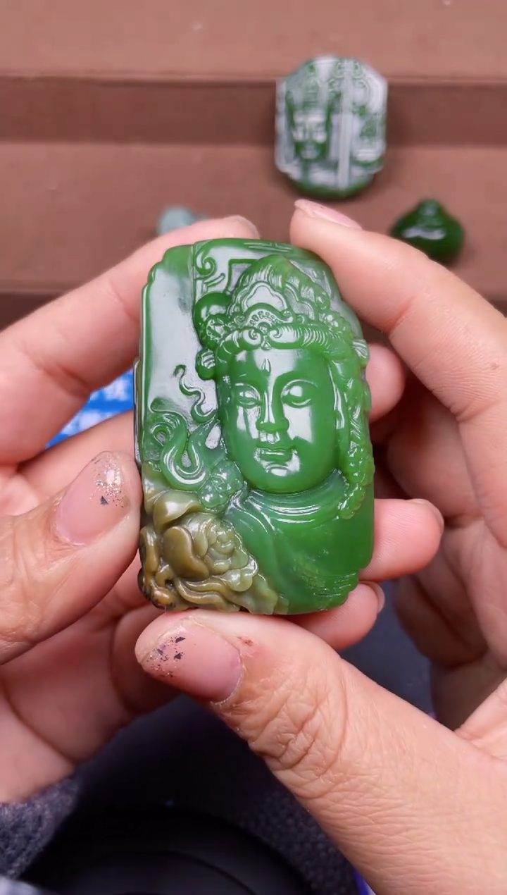 颈饰未镶嵌和田玉F962