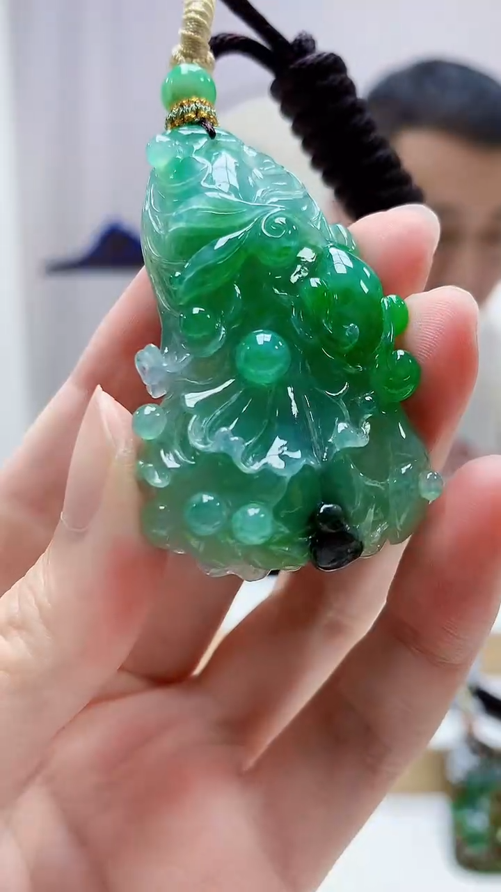 未镶嵌定制翡翠4898zm-毛货挂件197