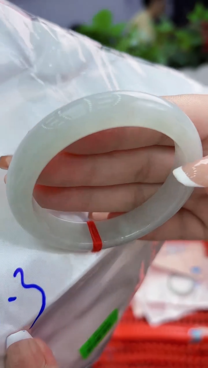 【闪购商品】翡翠手镯未镶嵌翡翠手镯