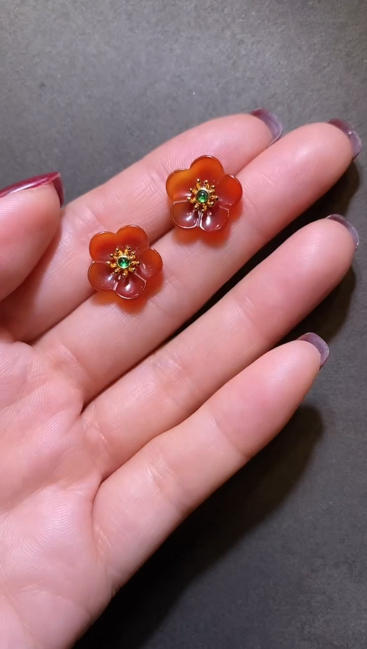 【闪购商品】玛瑙/玉髓耳钉银S925镶嵌玛瑙耳钉