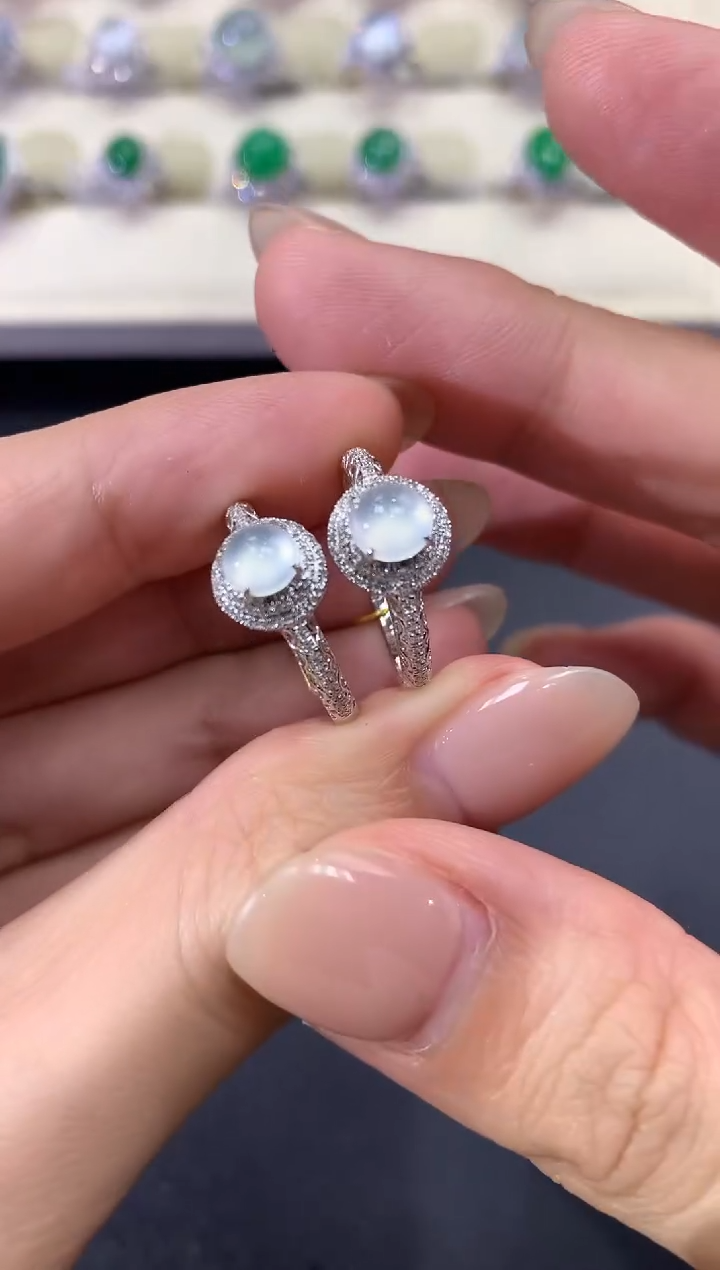 【闪购商品】翡翠戒指18K金镶嵌a7多样性一件发货