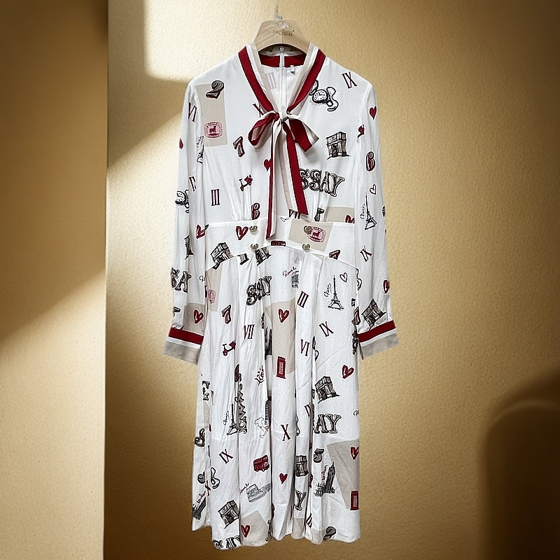 GLS006  气质优雅印花桑蚕丝长袖连衣裙 EWE323Y055