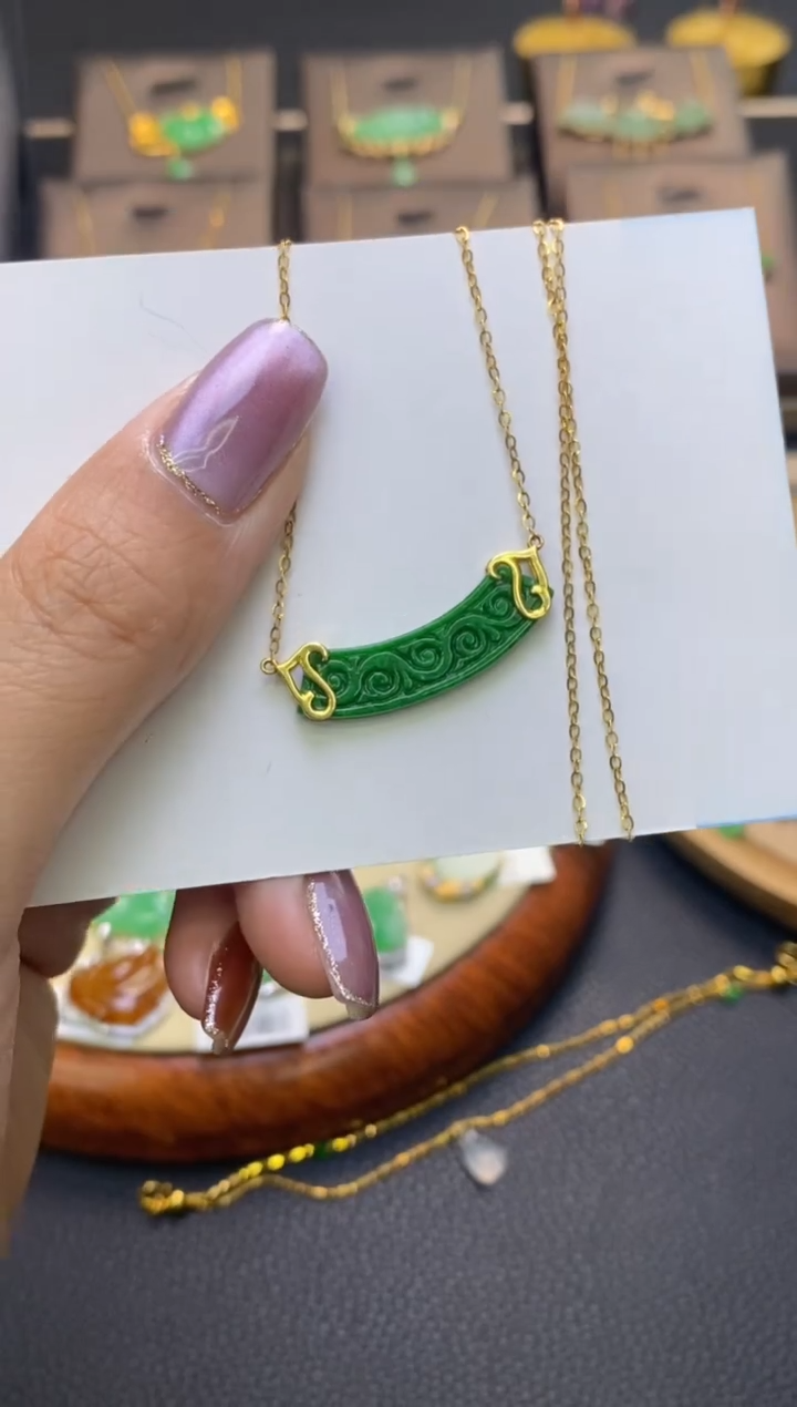 翡翠18K金镶嵌颈饰净货17176