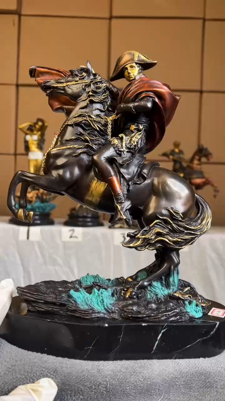 超*精铜材质精美雕塑