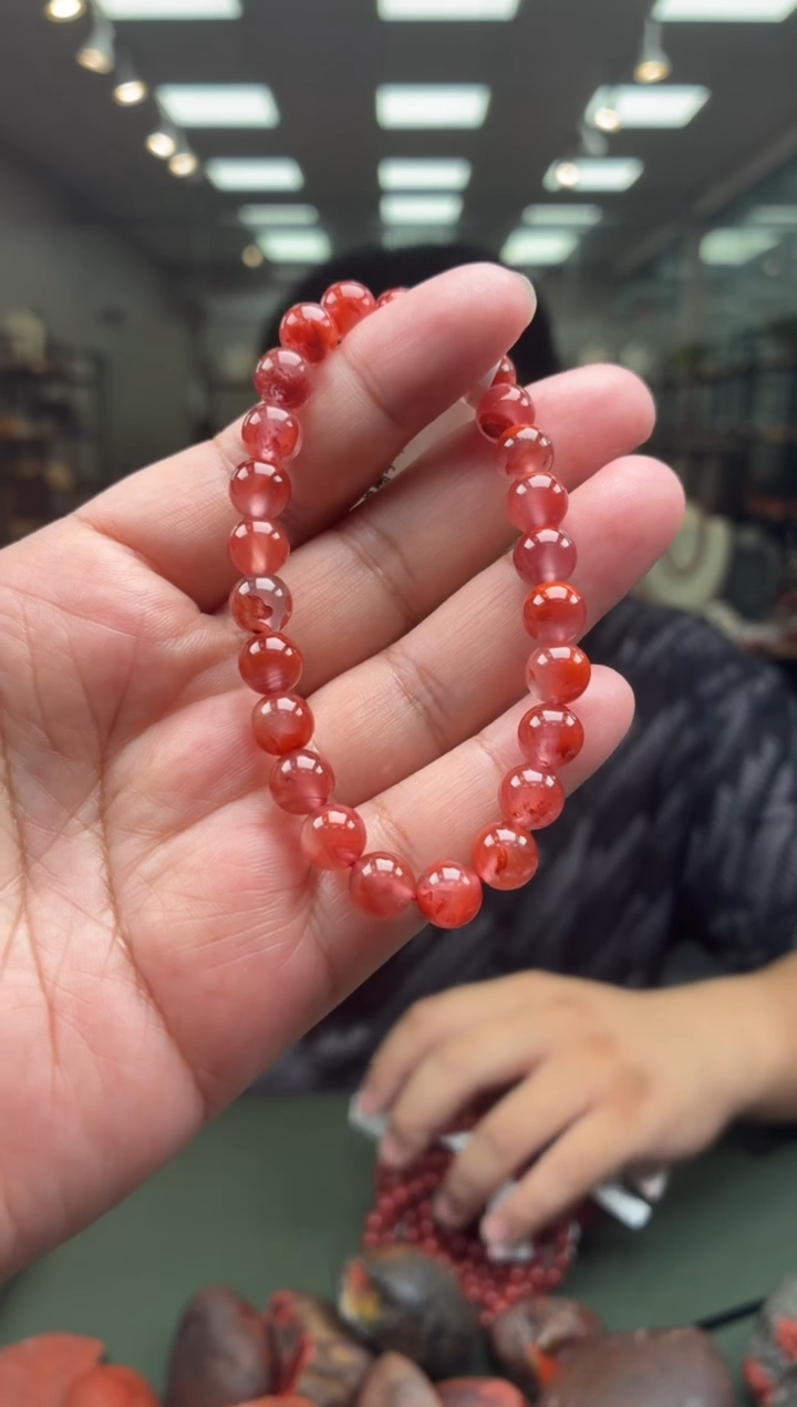 手串未镶嵌南红玛瑙单圈手串一条约7mm+多样性发货