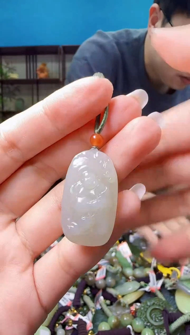 颈饰未镶嵌和田玉1