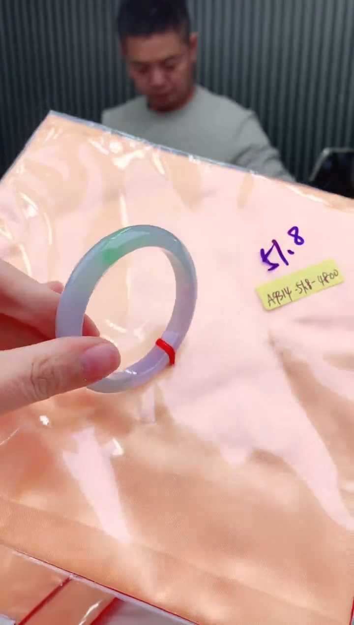 未镶嵌手镯翡翠51+