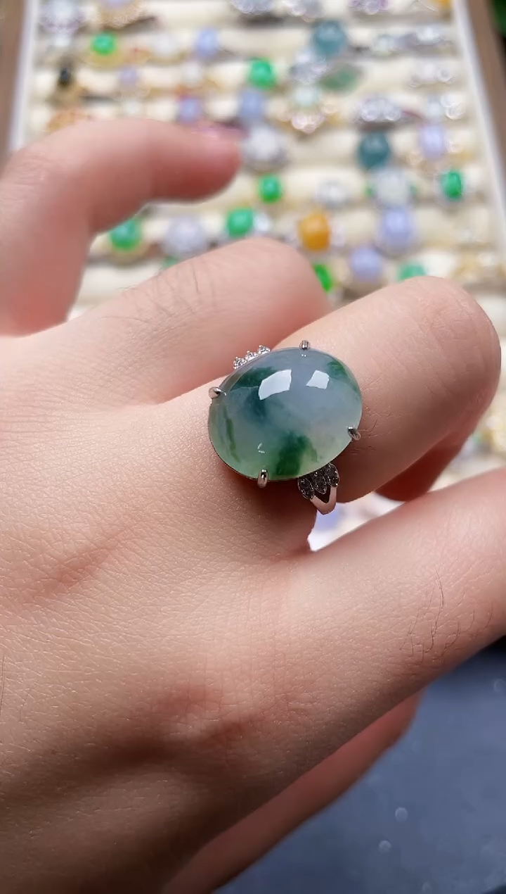 银S925镶嵌翡翠耳饰棒**?1