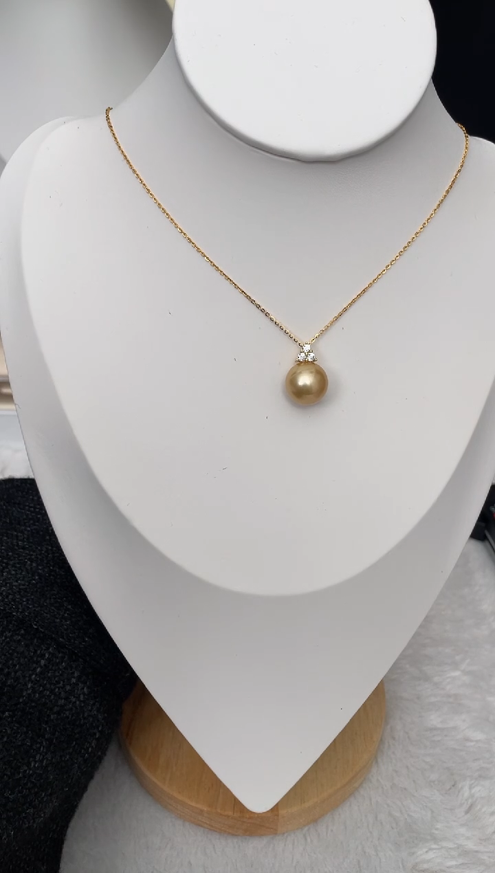 【闪购商品】海水珍珠吊坠(赠链)银S925镶嵌南洋金珠三钻款13-14mm