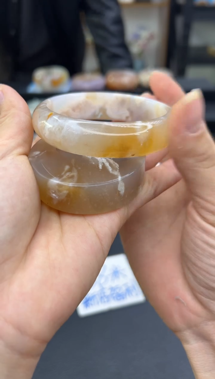 【闪购商品】石英质玉手镯未镶嵌A172(59圈赠送镯心)