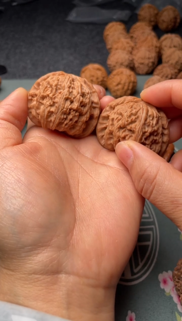 把件文玩核桃w251  白狮子 45尺