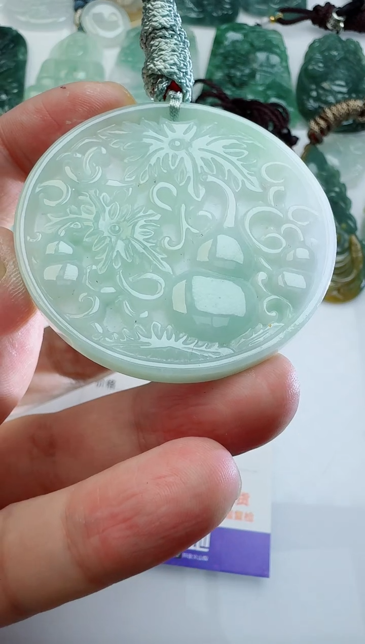 【闪购商品】翡翠颈饰未镶嵌111111111