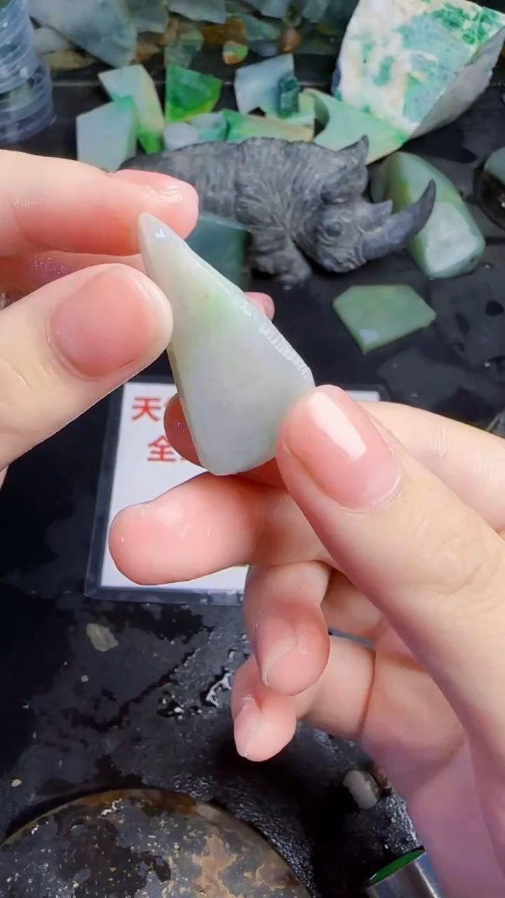 未镶嵌挂件翡翠天然翡翠007