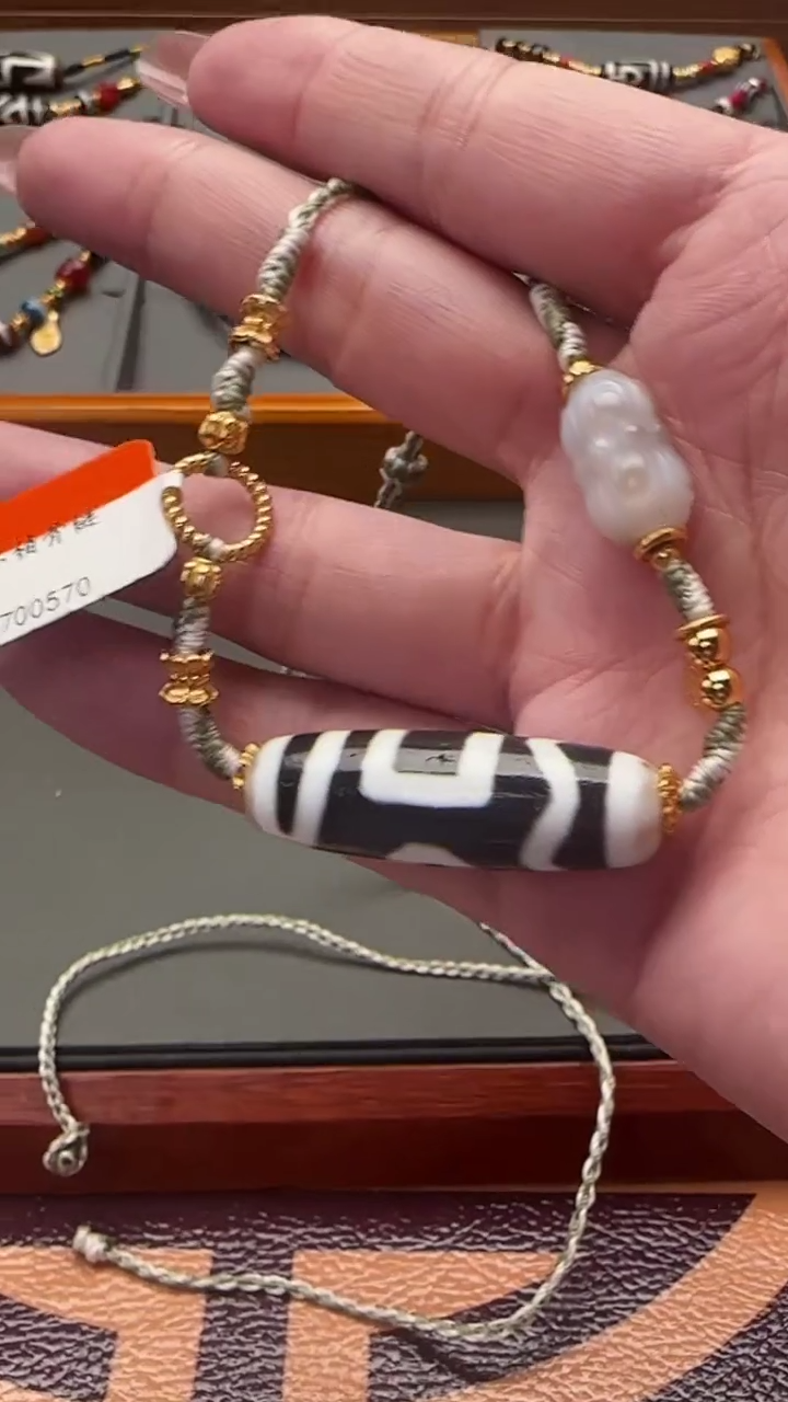 【闪购商品】玛瑙/玉髓颈饰未镶嵌行运息增怀锁骨链多样性发一