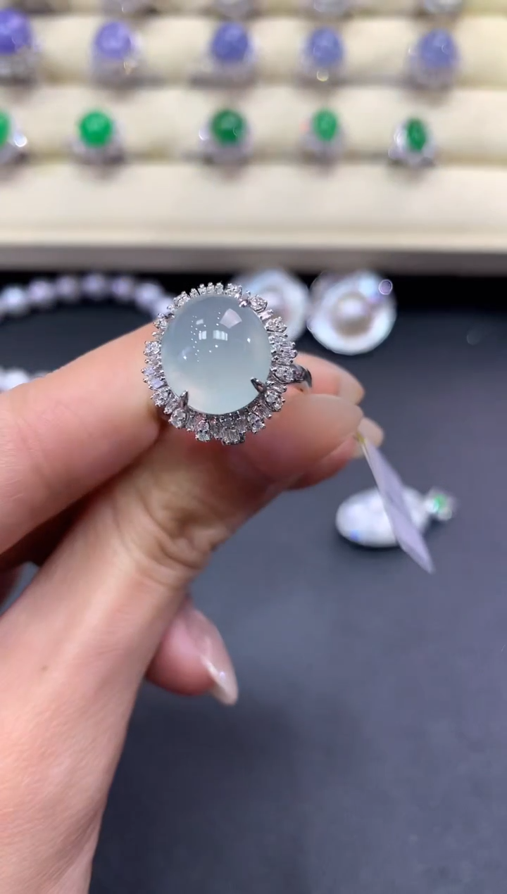 【闪购商品】翡翠戒指18K金镶嵌a237       