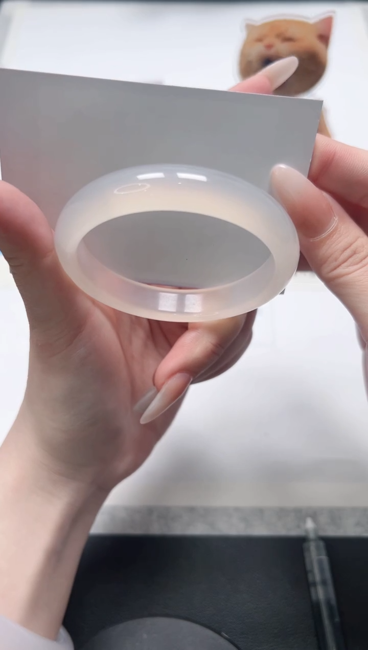 【闪购商品】石英质玉手镯未镶嵌61/荔枝56.1