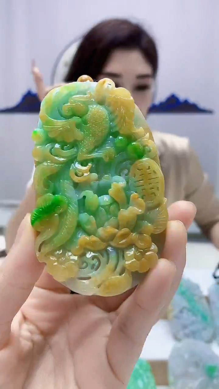 未镶嵌定制翡翠4829DD-毛货挂件140