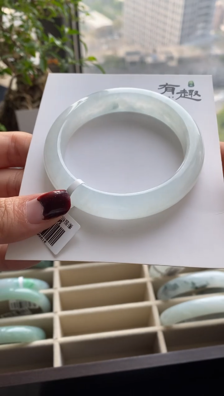 【闪购商品】翡翠手镯未镶嵌54.7正圈