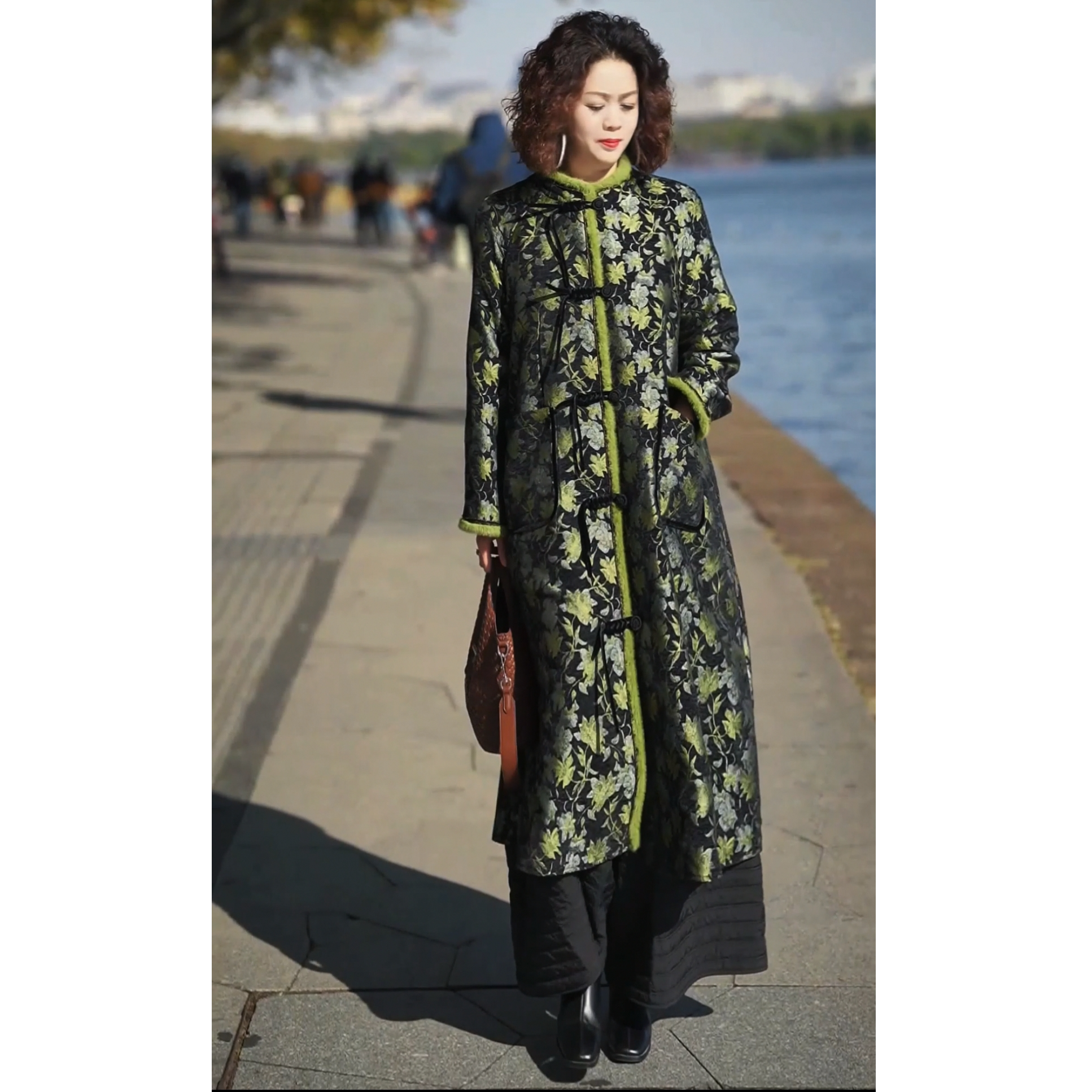 艾翕甄选【碧华】冬款提花盘扣棉服ZX2501534-1