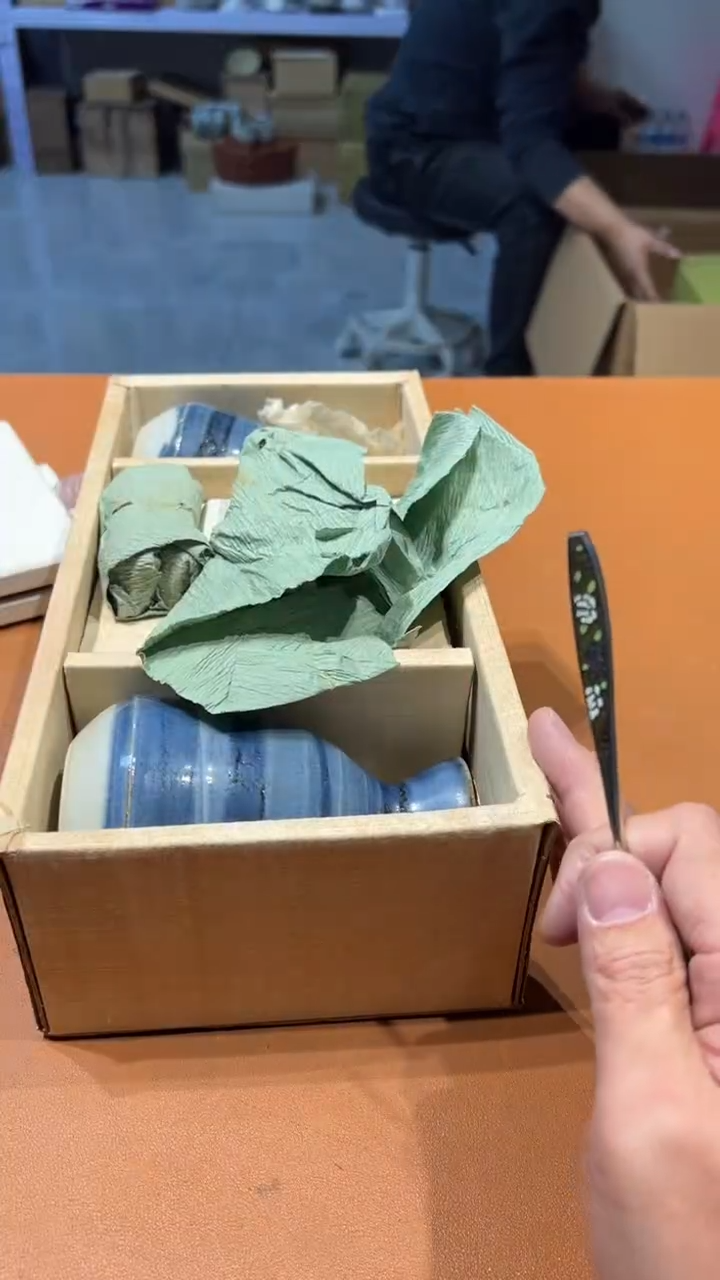 其他陶初*阿达西日瓷摆件374