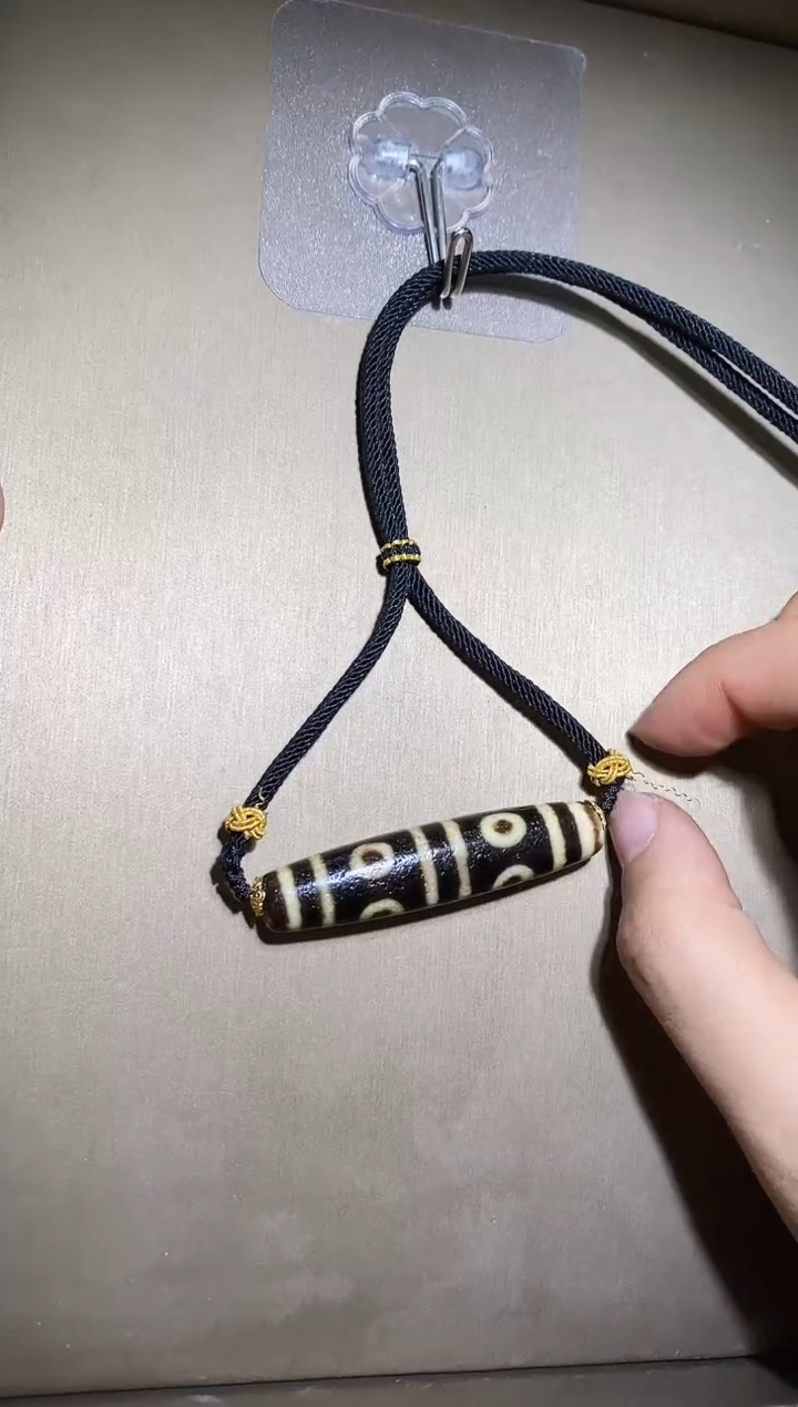 【闪购商品】玛瑙/玉髓颈饰未镶嵌X09822八眼项链